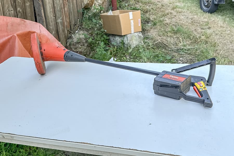Akku Trimmer Flymo CT250